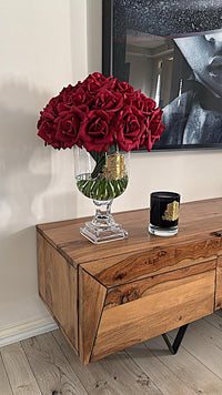 Cote Noire Versailles French Rose Bouquet - Red with Gold Badge - VRB04
