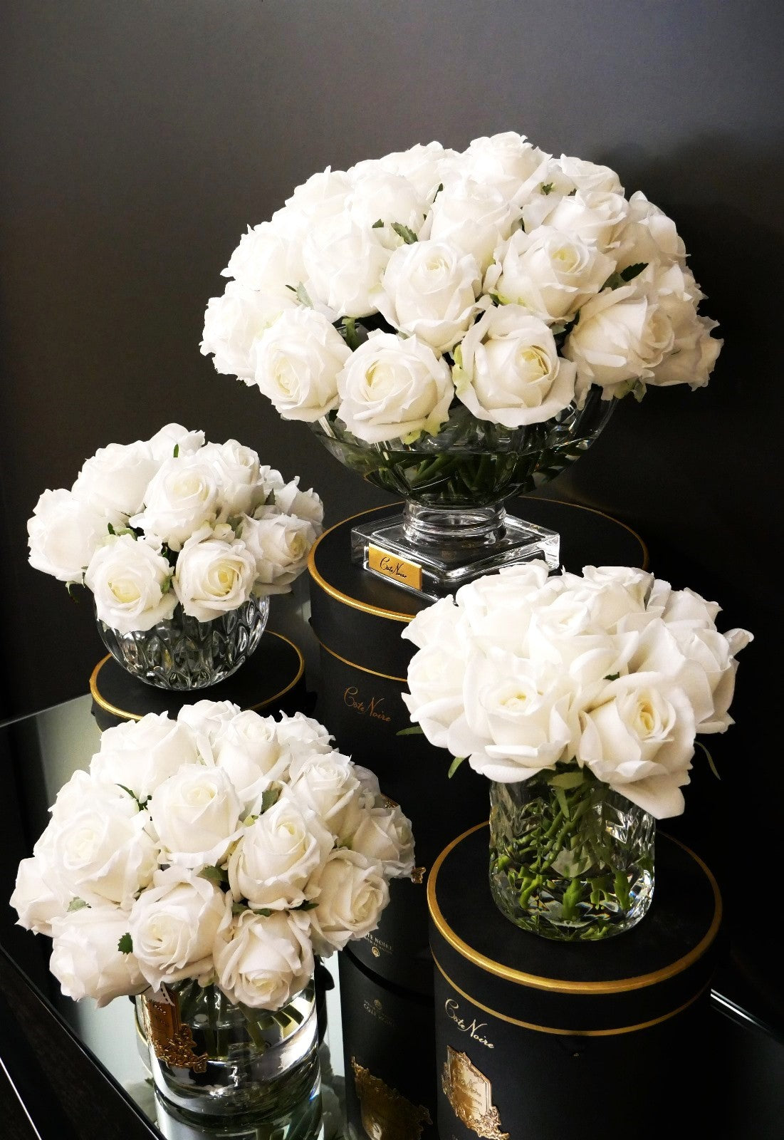 Cote Noire Luxury Centrepiece 37 Rose Bud Bouquet - White & Gold Badge - CPRB11