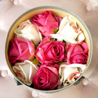 Cote Noire Premium Bouquet - Mixed Magenta & Blush Rose Buds - Clear Glass - MBS01