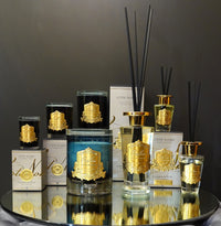 Cote Noire 450g Candle - Dark Vessel with Gold Badge - Pink Champagne
