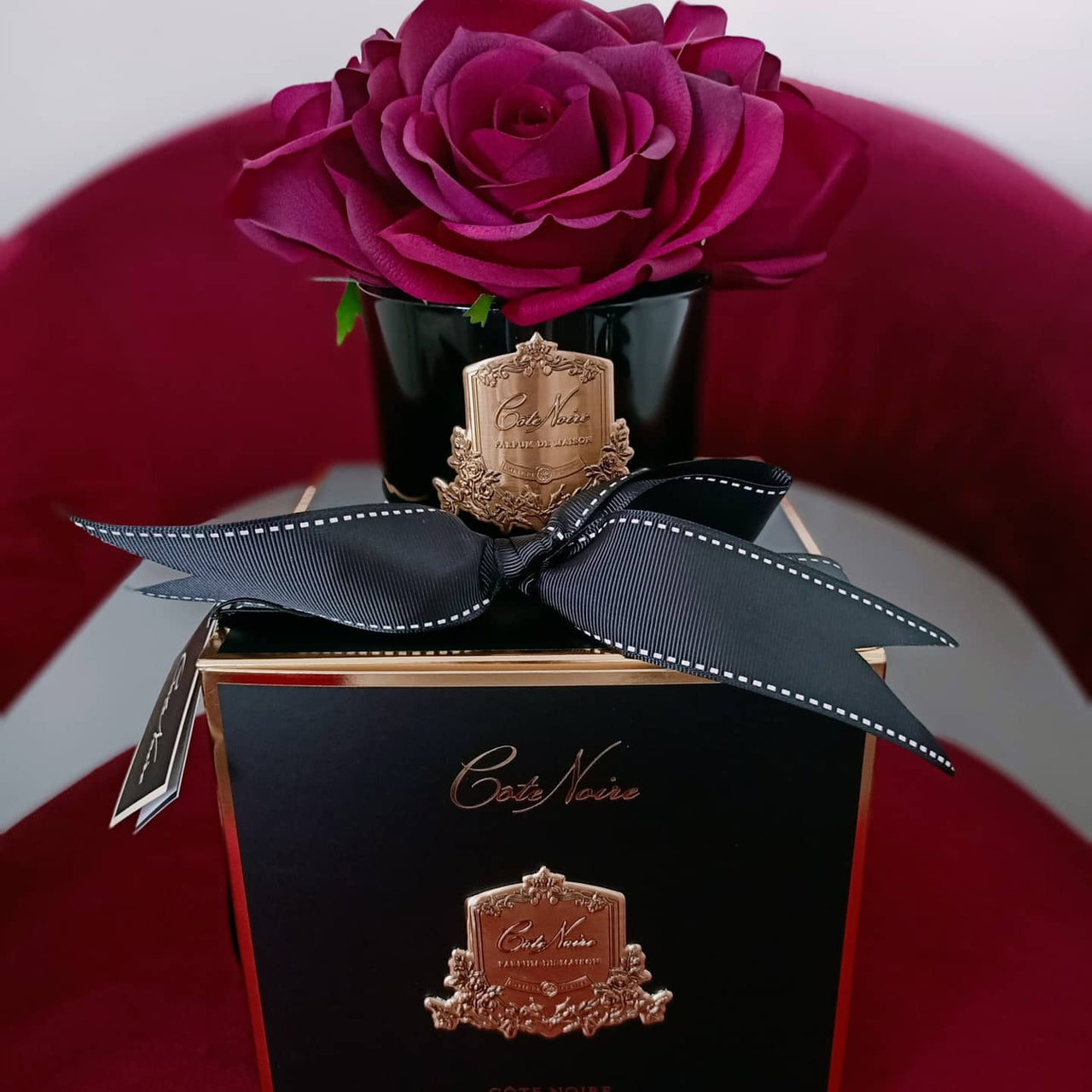 Côte Noire Perfumed Natural Touch 5 Roses - Black - Red - GMRB64