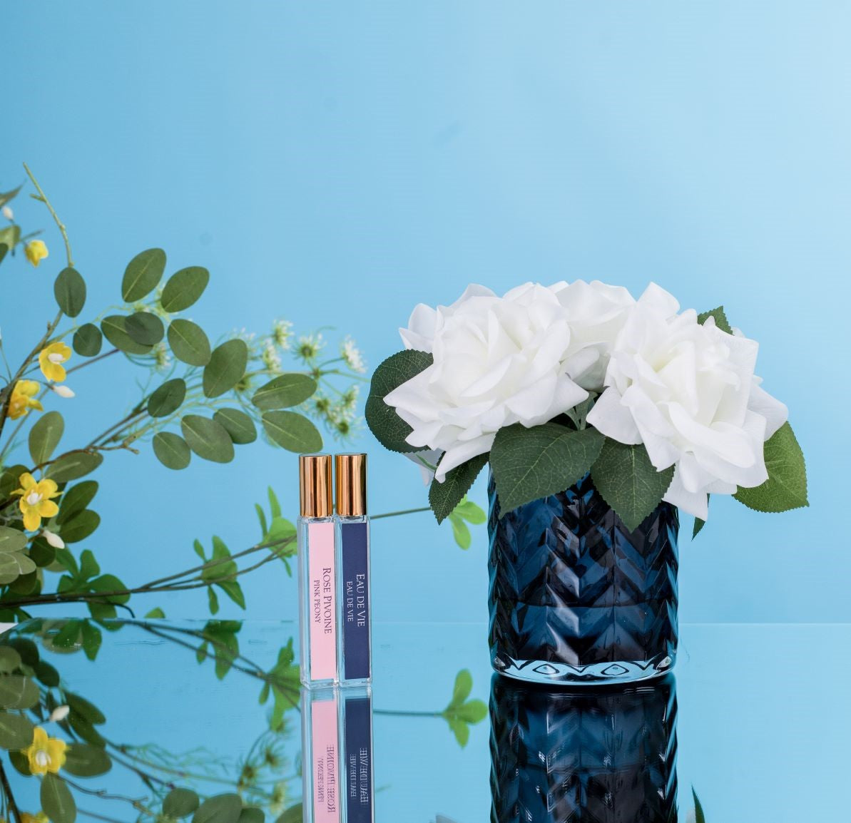 Cote Noire Herringbone Flower Blue - White Roses - HCF04
