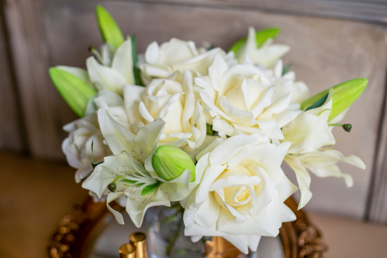 Cote Noire Luxury Lilies & Roses - Champagne - Gold Badge - LRL05