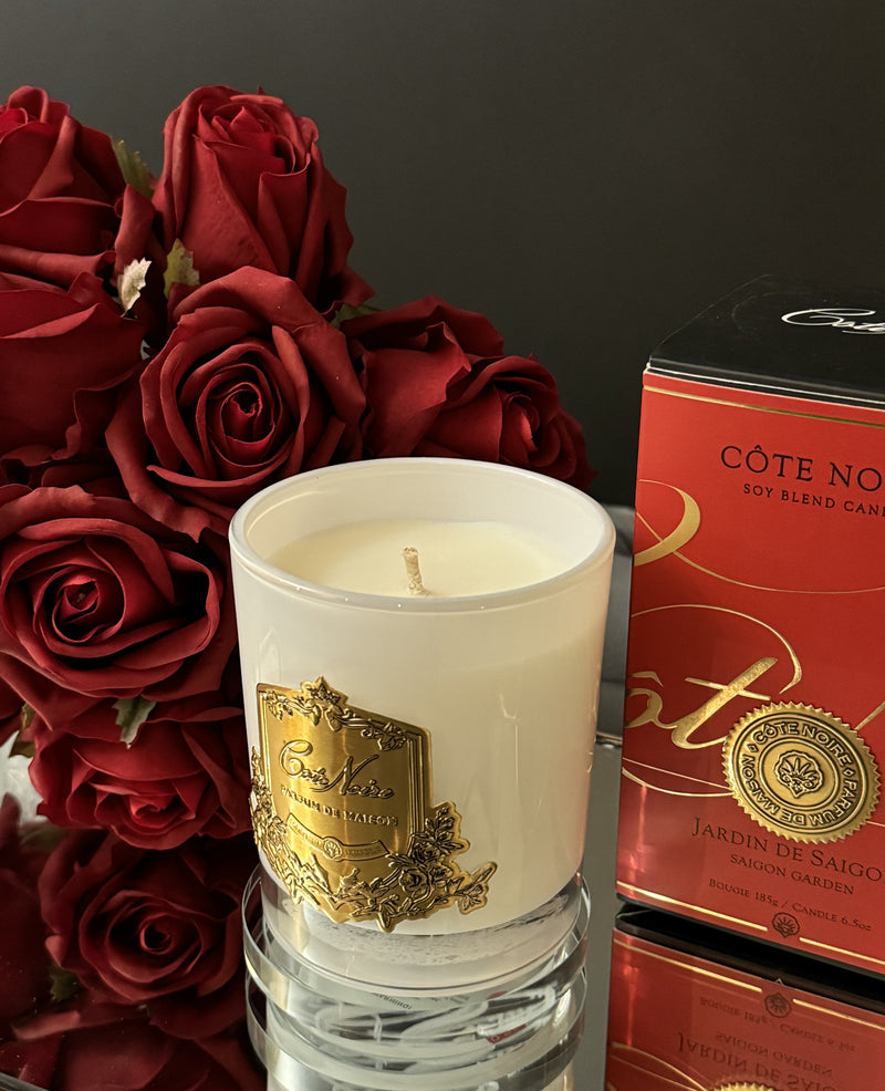 * CHRISTMAS * Cote Noire Christmas Day Candle - 450g - White Vessel with Gold Badge - Saigon Garden