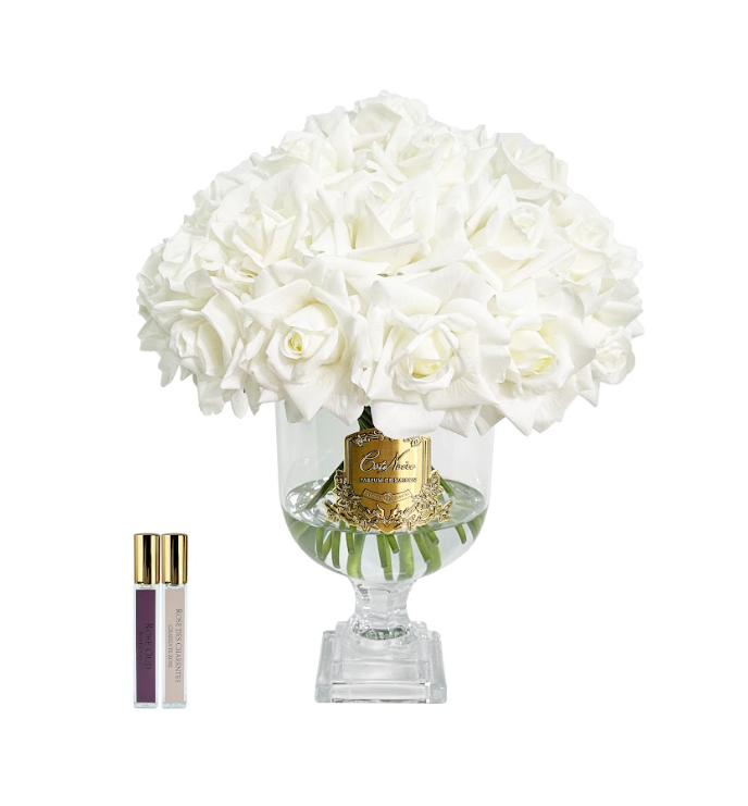 Cote Noire Versailles French Rose Bouquet - White with Gold Badge - VRB11