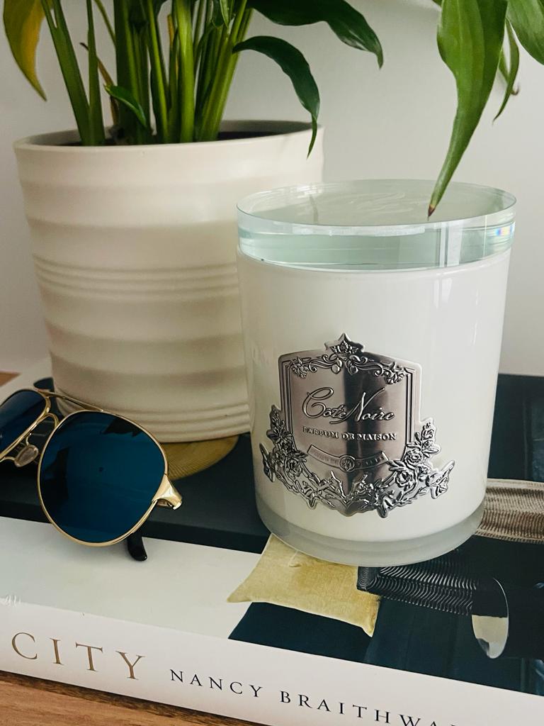 Cote Noire 450g Candle - White Vessel with Silver Badge - Eau De View