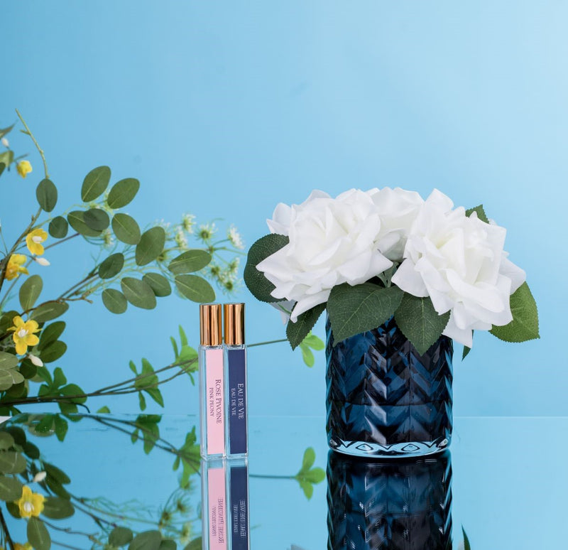 Cote Noire - Herringbone Flower Blue - White Roses - HCF04